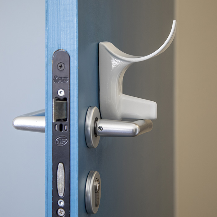MPM - IZIDOOR, Universal hands-free door opener